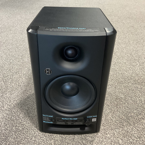 Vist Large View of Product Image Which is Used HARBINGER VARI STUDIO SM505 Powered Studio Monitor