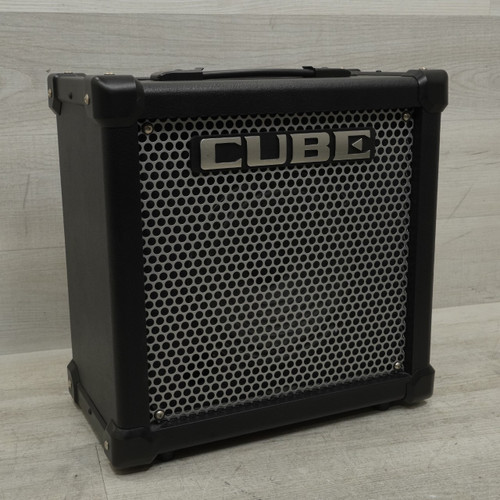 Vist Large View of Product Image Which is Used Roland Cube 20gx 1x10 Solid State Amplifier