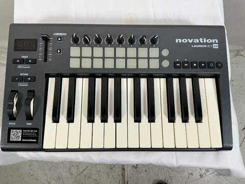 Vist Large View of Product Image Which is Used Novation LAUNCHKEY 25 25-Key Controller 25-Key
