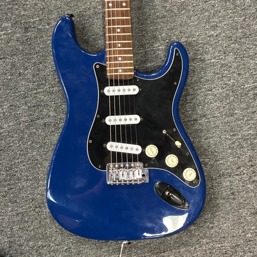 Vist Large View of Product Image Which is Used Squier STRATOCASTER AFFINITY S Type Electric Guitar Blue 6-String