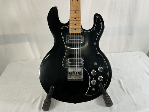 Vist Large View of Product Image Which is Used Peavey T-60 ELECTRIC GUITAR Double Cut Electric Guitar Black 6-String