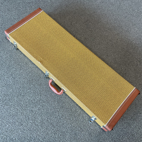 Vist Large View of Product Image Which is Used TWEED ELECTRIC HARD SHELL CASE