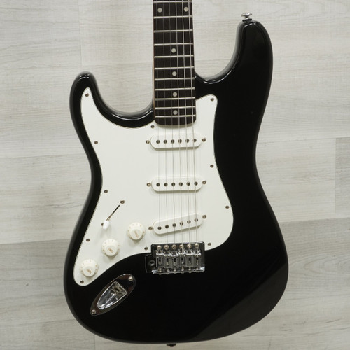 Vist Large View of Product Image Which is Used Silvertone SS-11 Left Handed Electric Guitar Black