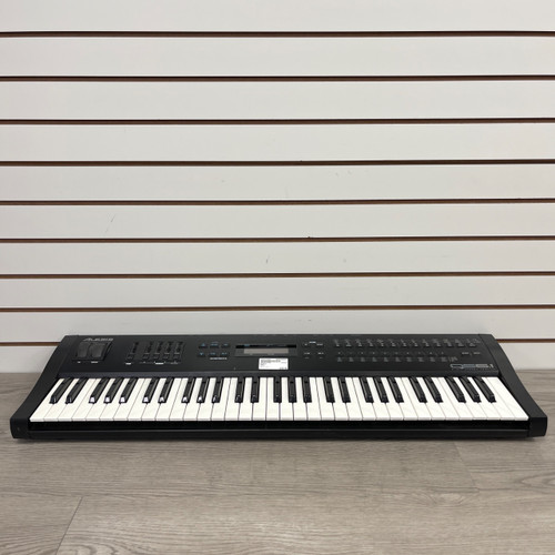 Vist Large View of Product Image Which is Used Alesis QS6.1 61-Key Synthesizer 61-Key
