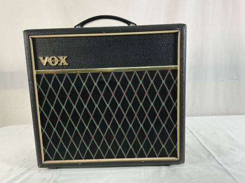 Vist Large View of Product Image Which is Used Vox PATHFINDER 15R 1 x 8 Solid State Amplifier 1 x 8