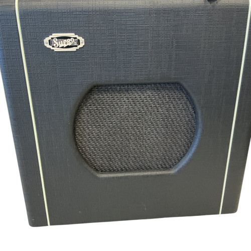 Vist Large View of Product Image Which is Used Supro BLUES KING 8 1 x 8 Tube Combo Amplifier 1 x 8