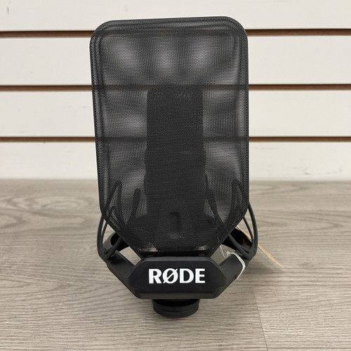 Vist Large View of Product Image Which is Used Rode NT1 W/SHOCKMOUNT AND POPFILTER Condenser Microphone