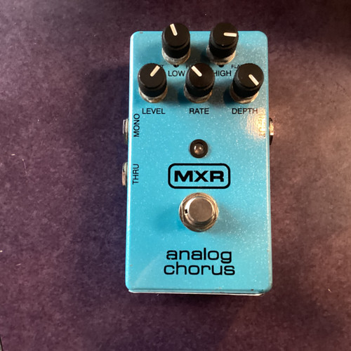 Vist Large View of Product Image Which is Used MXR ANALOG CHORUS M234 Chorus Pedal