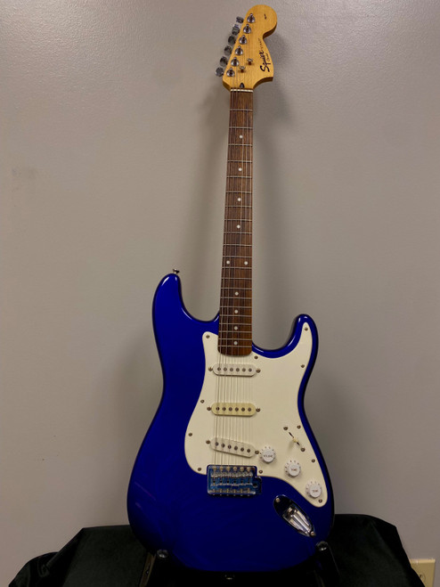 Vist Large View of Product Image Which is Used Squier AFFINITY SSS STRAT S Type Electric Guitar Blue 6-String