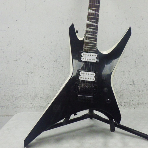 Vist Large View of Product Image Which is Used Jackson JS32 WARRIOR Pointy Electric Guitar Black 6-String