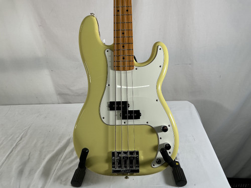 Vist Large View of Product Image Which is Used Fender PLAYER II PRECISION BASS P Type Bass Guitar Yellow 4-String