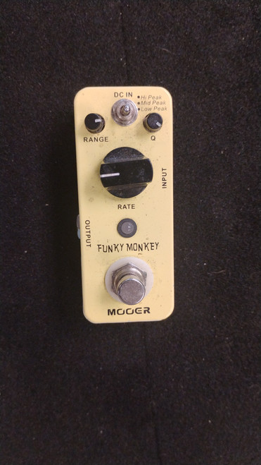 Vist Large View of Product Image Which is Used Mooer FUNKY MONKEY Guitar Effects Pedal