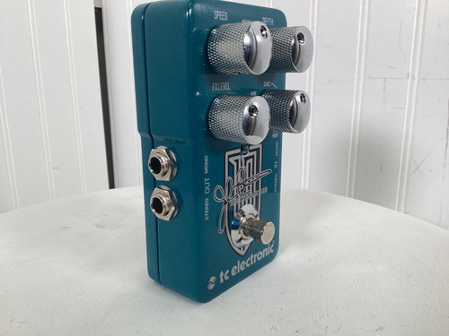 Vist Large View of Product Image Which is Used TC Electronic DREAMSCAPE JOHN PETRUCCI Chorus Pedal