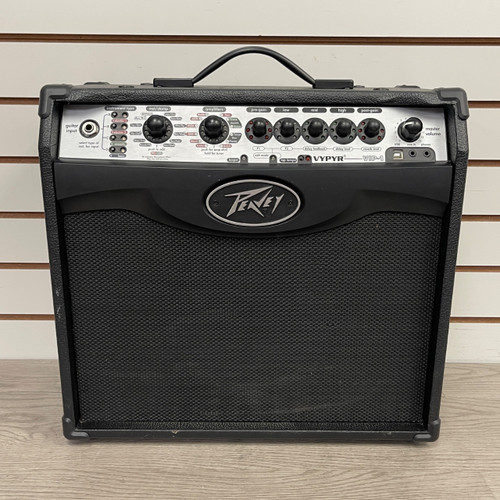 Vist Large View of Product Image Which is Used - Peavey VYPYR VIP 1 1 x 12 Solid State Amplifier