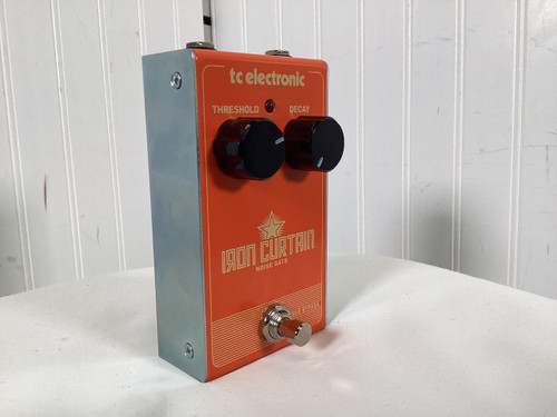 Vist Large View of Product Image Which is Used TC Electronic IRON CURTAIN Guitar Effects Pedal