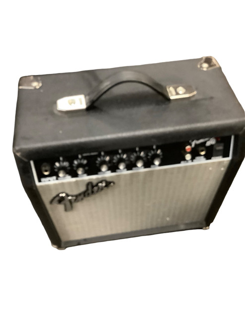 Vist Large View of Product Image Which is Used Fender FRONTMAN 15G 1 x 5 Solid State Amplifier 1 x 5