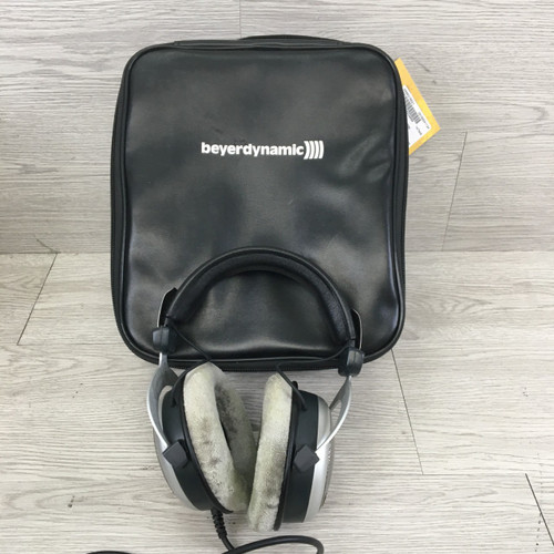 Vist Large View of Product Image Which is Used Beyer BEYERDYNAMIC DT-880 Headphones