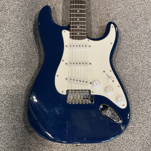 Vist Large View of Product Image Which is Used SQUIER AFFINITY STRAT Electric Guitar