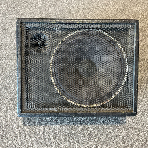 Vist Large View of Product Image Which is Used PEAVEY 112M Portable Speaker