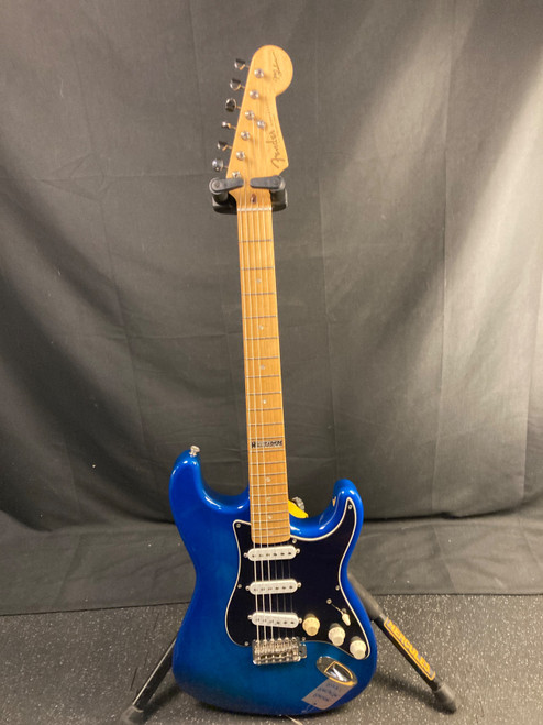 Vist Large View of Product Image Which is Used Fender JERRY DONAHUE HELLECASTER Vintage S Type Electric Guitar Blue 6-String