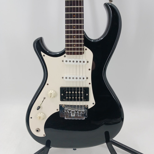 Vist Large View of Product Image Which is Used Aria THE CAT PRO II LEFT HANDED Vintage Super S Electric Guitar Black 6-String