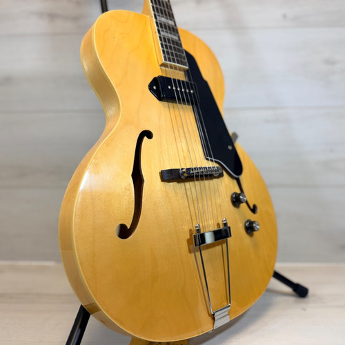 Vist Large View of Product Image Which is Used Grote Hollow Body Jazz Archtop Electric Guitar P90