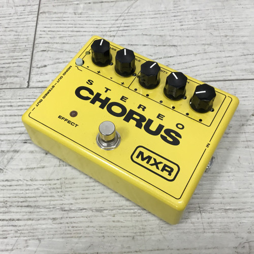 Vist Large View of Product Image Which is Used MXR M134 Stereo Chorus Pedal