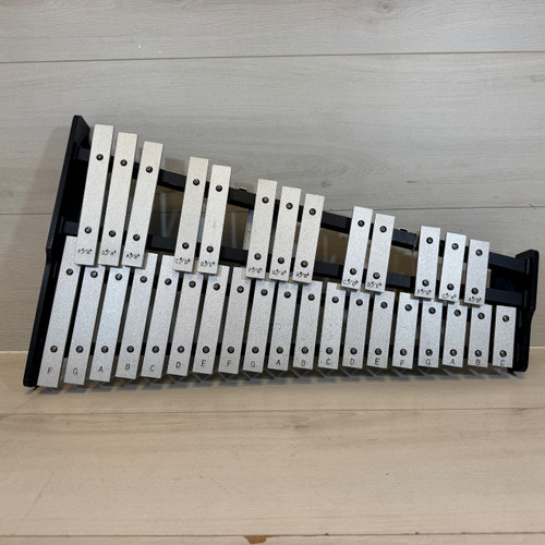 Vist Large View of Product Image Which is Used Ludwig 32-Note Glockenspiel Bell Instrument