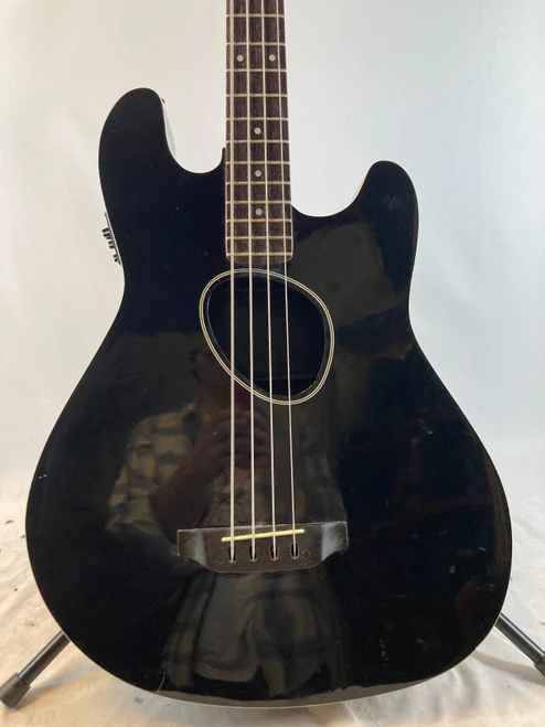 Vist Large View of Product Image Which is Used Kramer 80's Ferrington Acoustic Bass