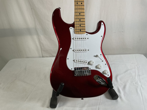 Vist Large View of Product Image Which is Used Fender STANDARD STRATOCASTER S Type Electric Guitar Red 6-String