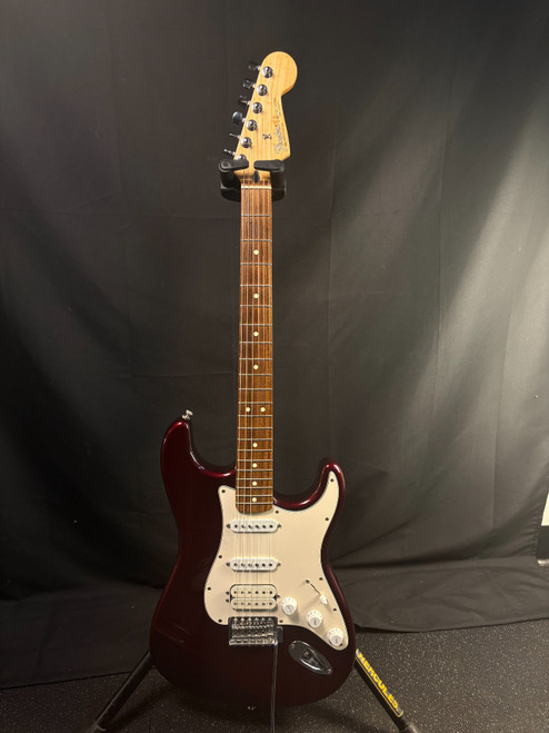 Vist Large View of Product Image Which is Used Fender MIM STRATOCASTER 2001 S Type Electric Guitar Red 6-String