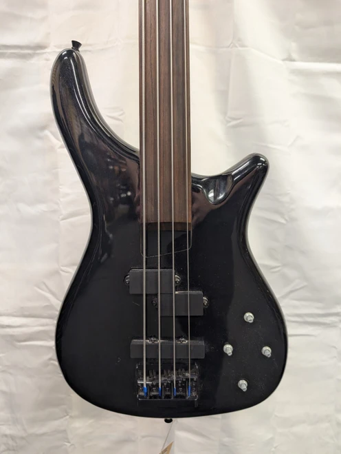 Vist Large View of Product Image Which is Used Rogue LX-200BF P Type Bass Guitar Black 4-String