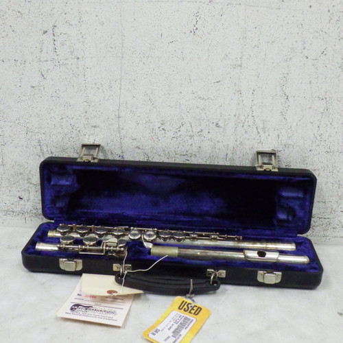 Vist Large View of Product Image Which is Used Armstrong 104 FLUTE W/CASE Student Flute