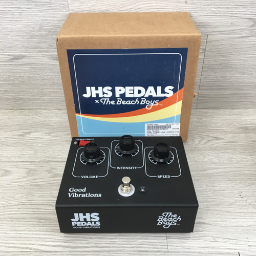 Vist Large View of Product Image Which is Used JHS Pedals GOOD VIBRATIONS CHORUS/VIBRATO Chorus Pedal
