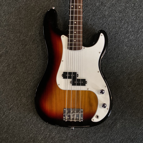 Vist Large View of Product Image Which is Used BRAUN BASS P Type Bass Guitar Other 4-String