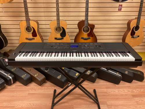 Vist Large View of Product Image Which is Used Yamaha DGX-660 88-Key Digital Piano