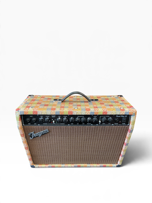 Vist Large View of Product Image Which is Used Traynor REVERB MATE 40 Solid State Guitar Combo Other
