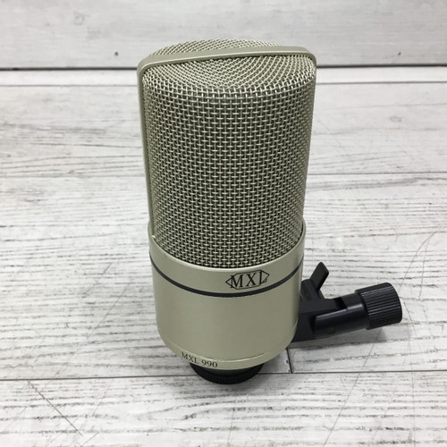 Vist Large View of Product Image Which is Used MXL 990 Condenser Microphone With Clip