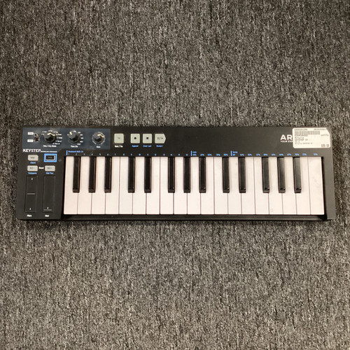 Vist Large View of Product Image Which is Used Arturia KEYSTEP 37 Compact Controller Compact