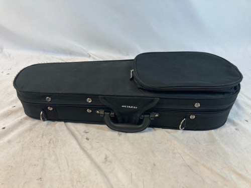 Vist Large View of Product Image Which is Used UKE CRAZY Soft Case