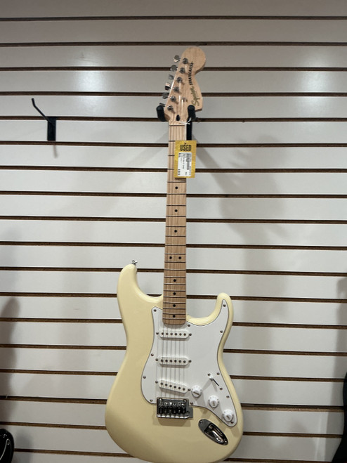 Vist Large View of Product Image Which is Used Squier 2026 AFFINITY STRAT S Type Electric Guitar White 6-String