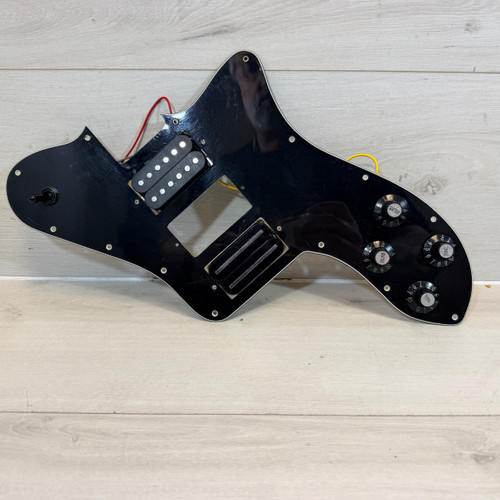 Vist Large View of Product Image Which is Used Telecaster Deluxe-Style Loaded Black Pickguard – Dual Humbuckers, 4 Controls – Modified
