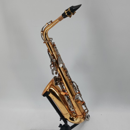 Vist Large View of Product Image Which is Used Vito ALTO SAXOPHONE JAPAN Alto Saxophone