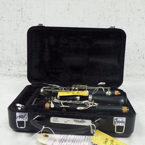 Vist Large View of Product Image Which is Used Yamaha 255 CLARINET WITH CASE Resonite Clarinet