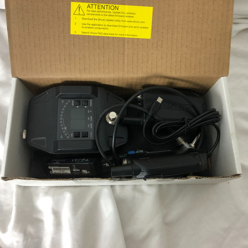 Vist Large View of Product Image Which is Used Shure GLXD6 Compact Instrument Wireless