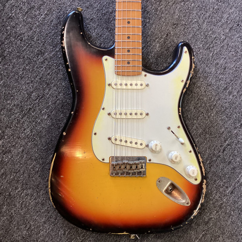 Vist Large View of Product Image Which is Used RICCARDI RELICS S TYPE S Type Electric Guitar Sunburst 6-String