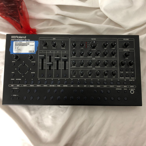 Vist Large View of Product Image Which is Used Roland SH-4D Compact Synthesizer Compact