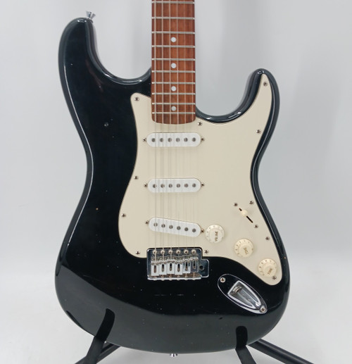 Vist Large View of Product Image Which is Used Squier SQUIER BY FENDER STRAT S Type Electric Guitar Black 6-String