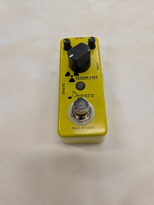 Vist Large View of Product Image Which is Used Donner YELLOW FALL Delay Pedal