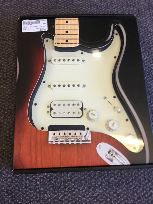 Fender PLAYER HSS LOADED PICKGAURD